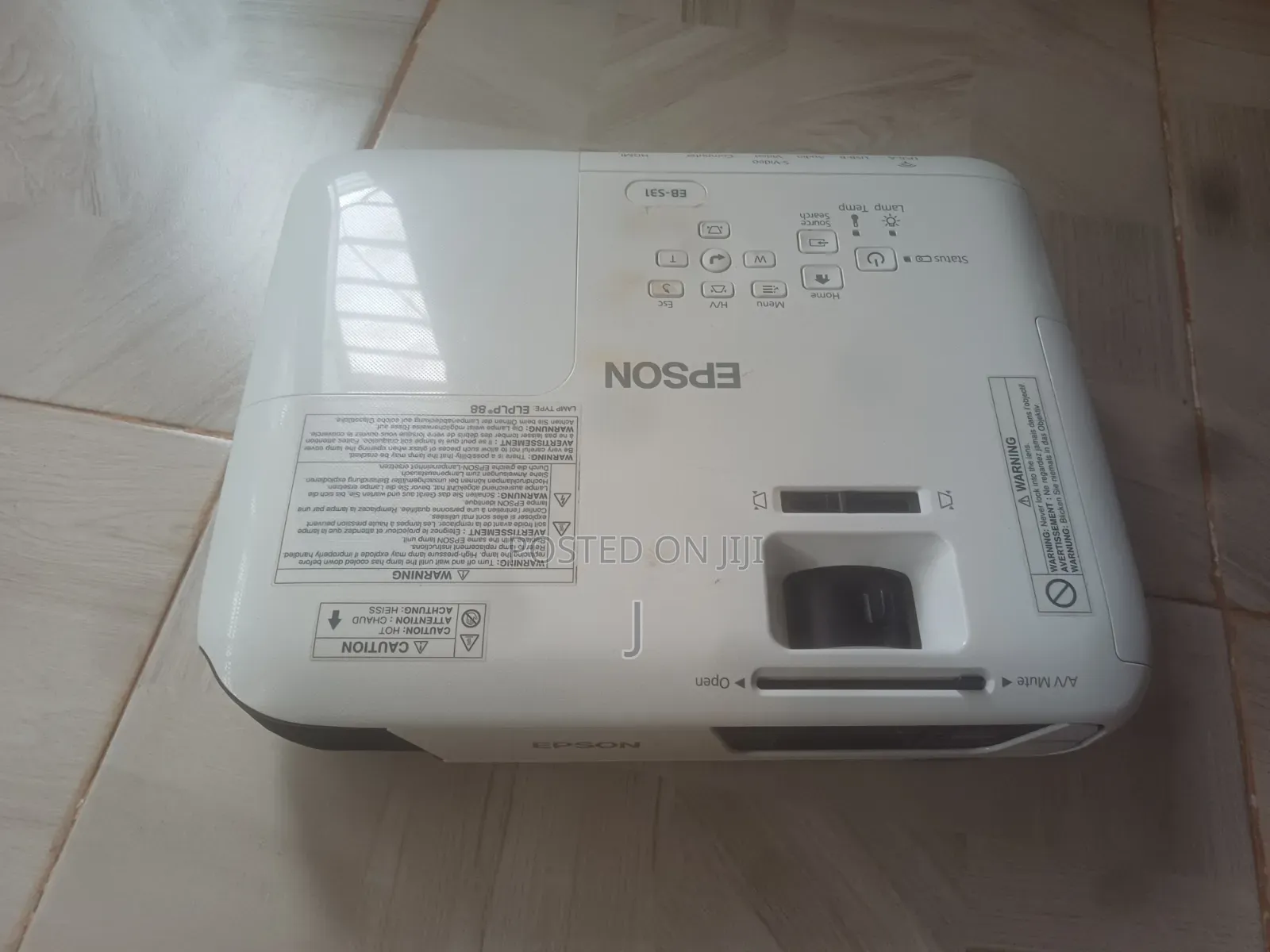 Epson Projector Epson EB-S31 3LCD Projector in Good Condition