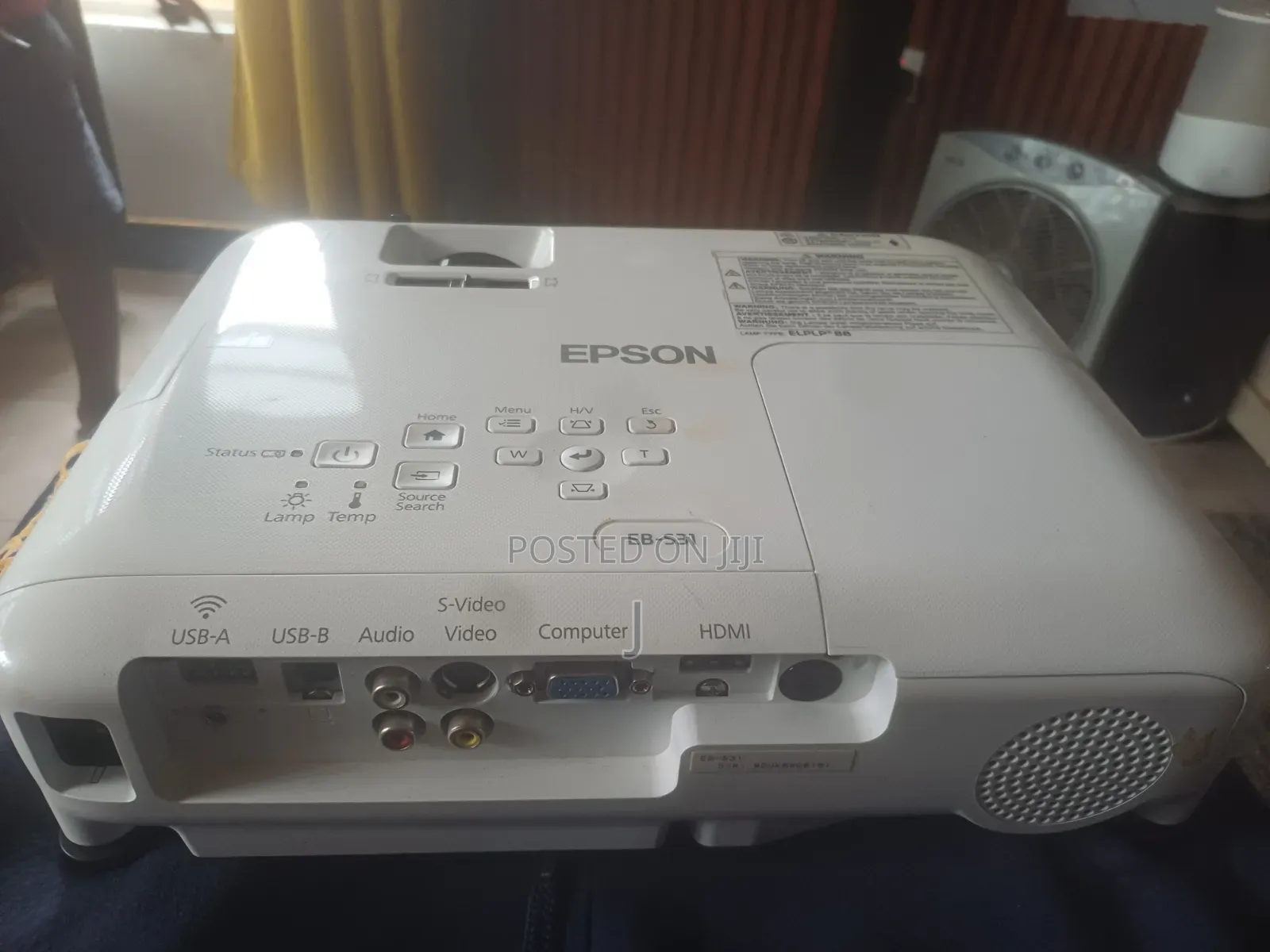 Epson Projector Epson EB-S31 3LCD Projector in Good Condition