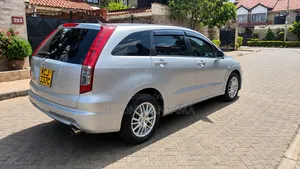 Honda Stream 2009 Silver