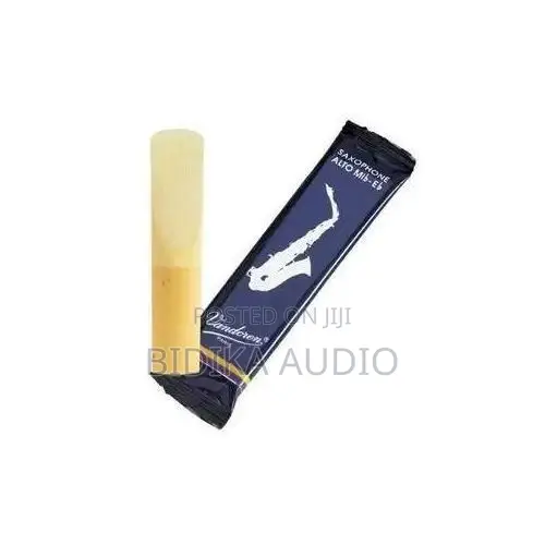 Vandoren Traditional Alto Saxophone Reeds Size 2