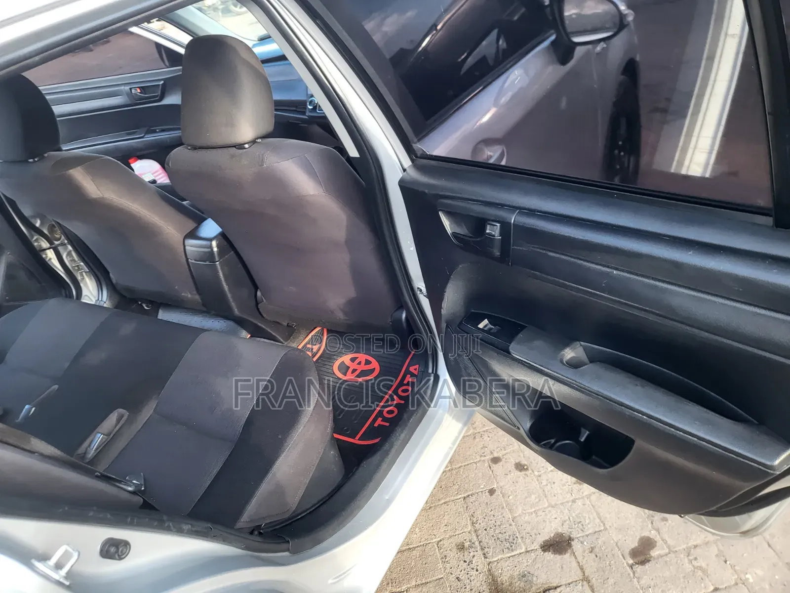 Toyota Corolla Fielder 2017 Silver