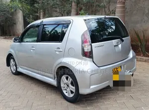 Toyota Passo 2010 Silver