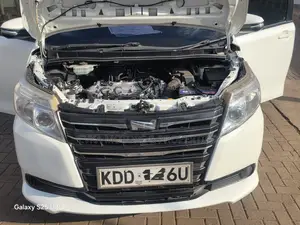 Toyota Noah 2014 White