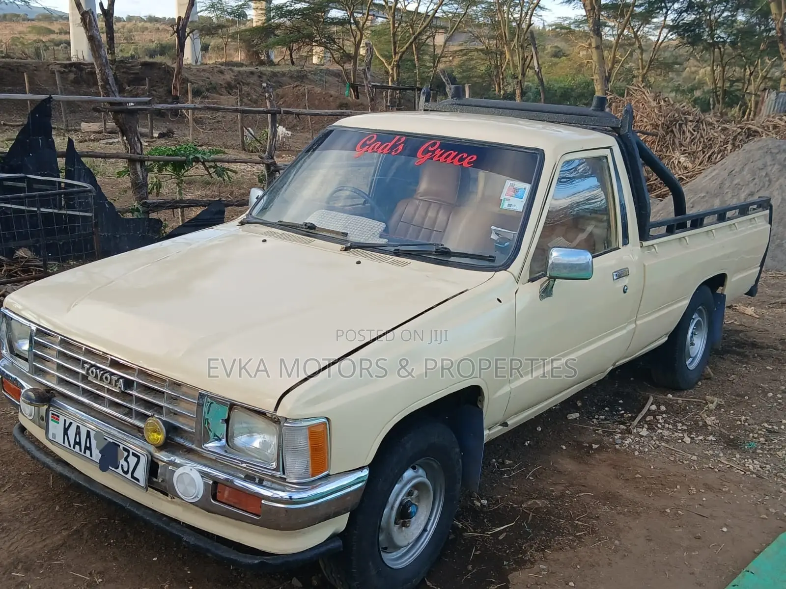 Toyota Hilux 1998 Yellow