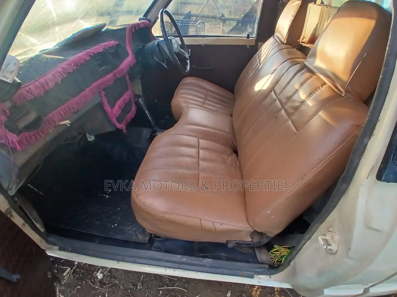 Toyota Hilux 1998 Yellow