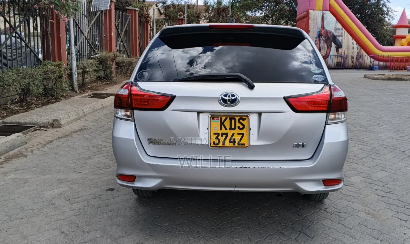 Toyota Corolla Fielder 2018 Silver