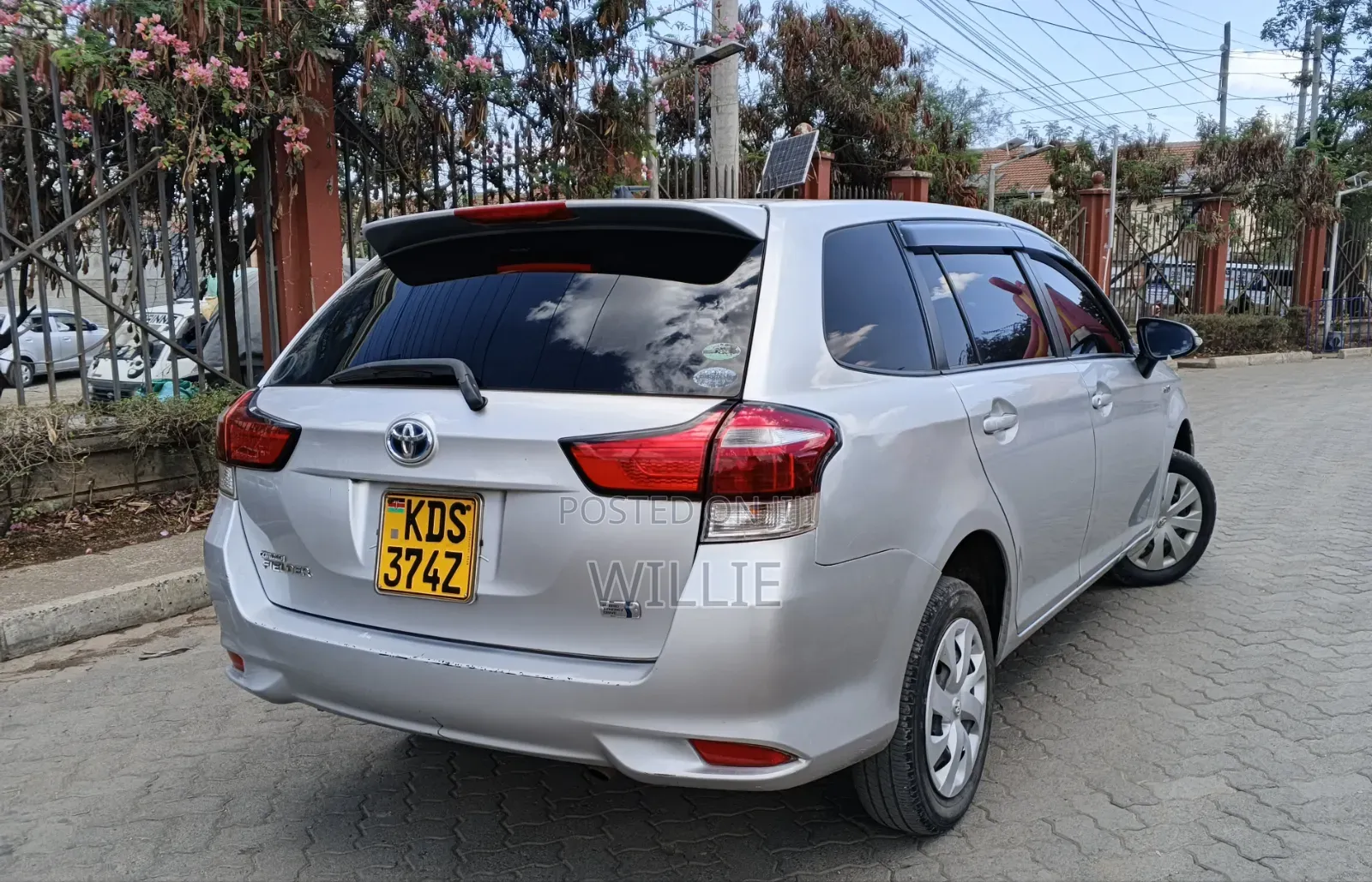 Toyota Corolla Fielder 2018 Silver