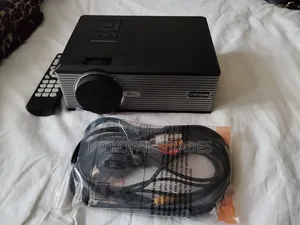 Crenova Mini HD Projector