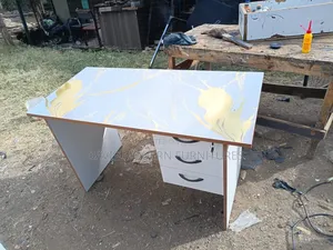 Modern Office Desk