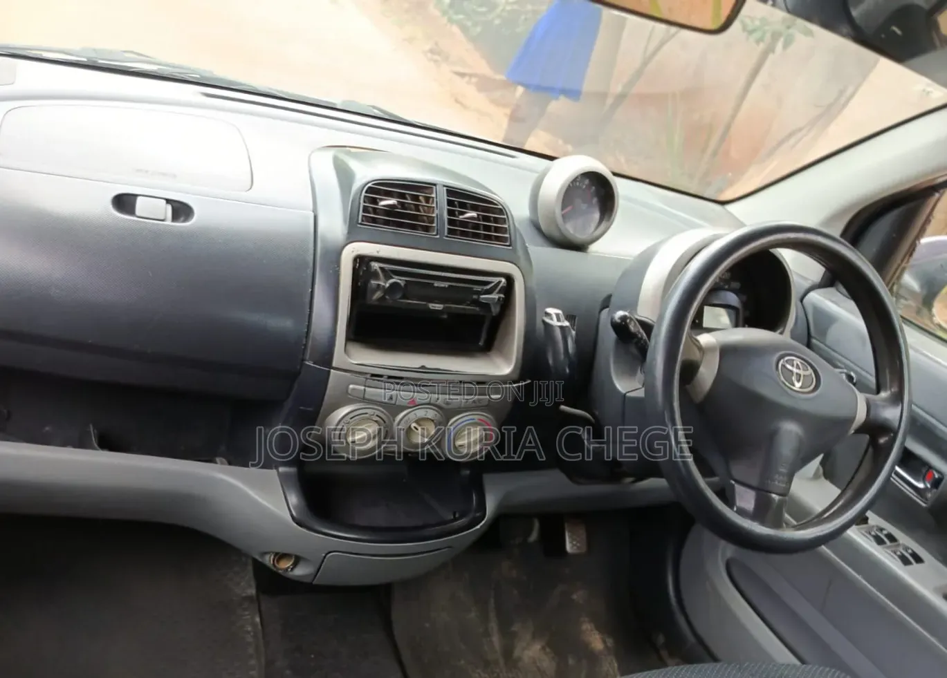 Toyota Passo 2010 Silver