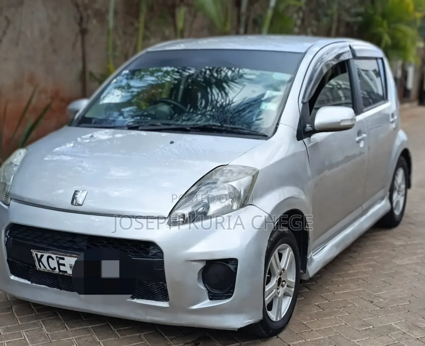 Toyota Passo 2010 Silver