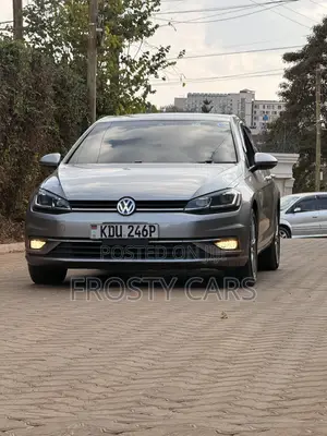 Volkswagen Golf 2019 Silver
