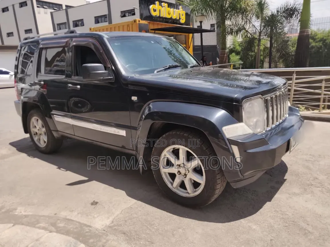 Jeep Cherokee 2010 Black