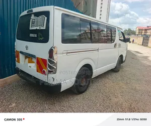 Toyota HiAce 2008 White