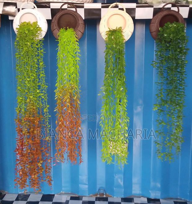 Artificial Green Hanging Vines With Holder