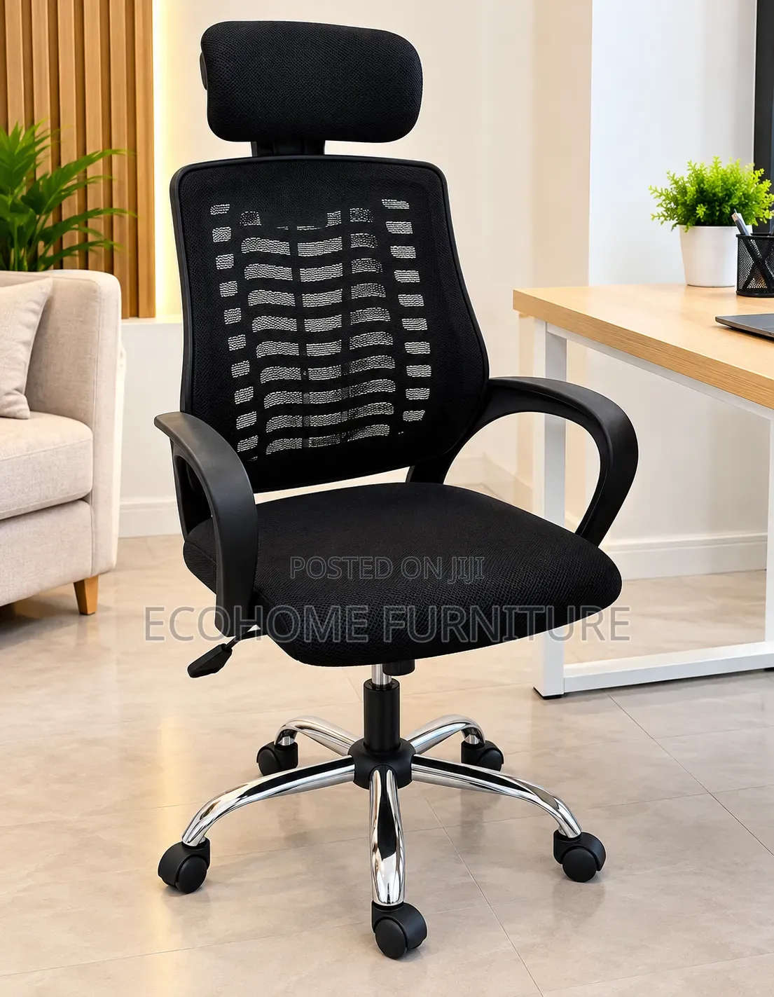 Ergonomic Office Chair With Headrest and Chrome Base