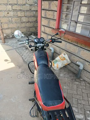 Bajaj Boxer 100 2024 Red