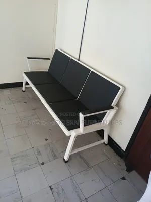 Black Waiting Bench