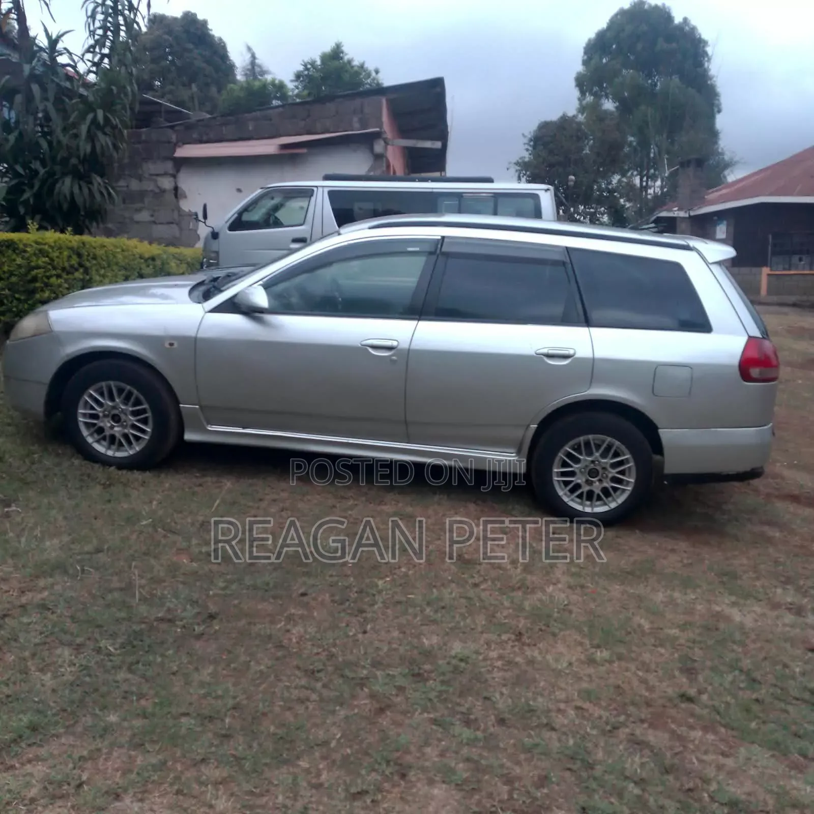 Nissan Wingroad 2013 Silver