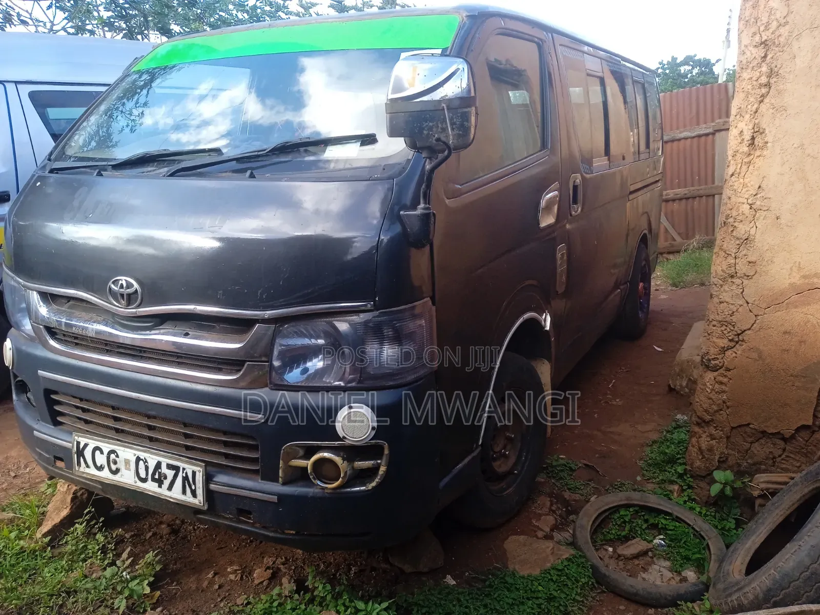 Toyota HiAce 2008 Black