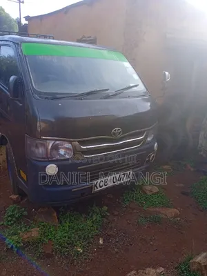 Toyota HiAce 2008 Black