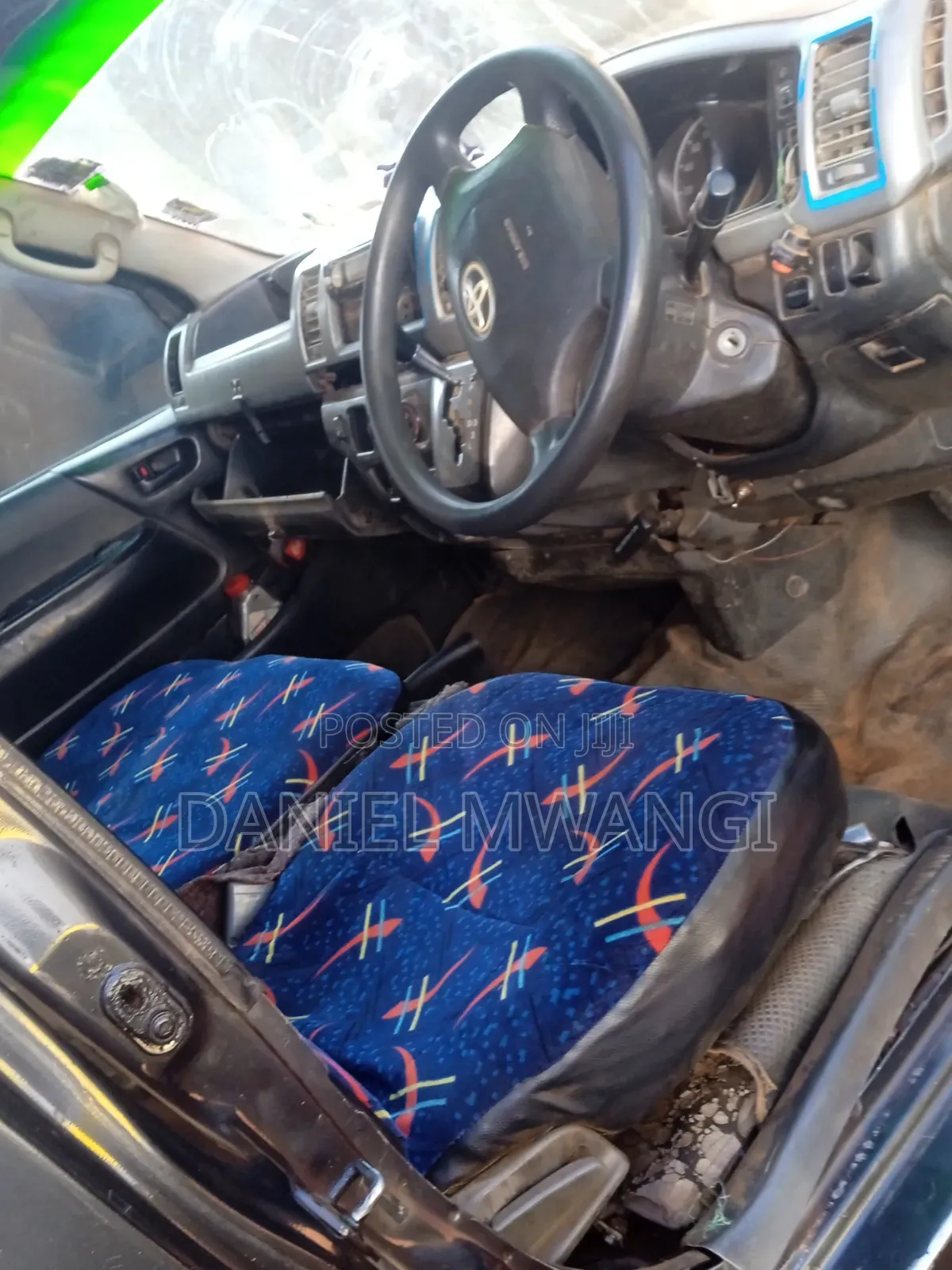 Toyota HiAce 2008 Black