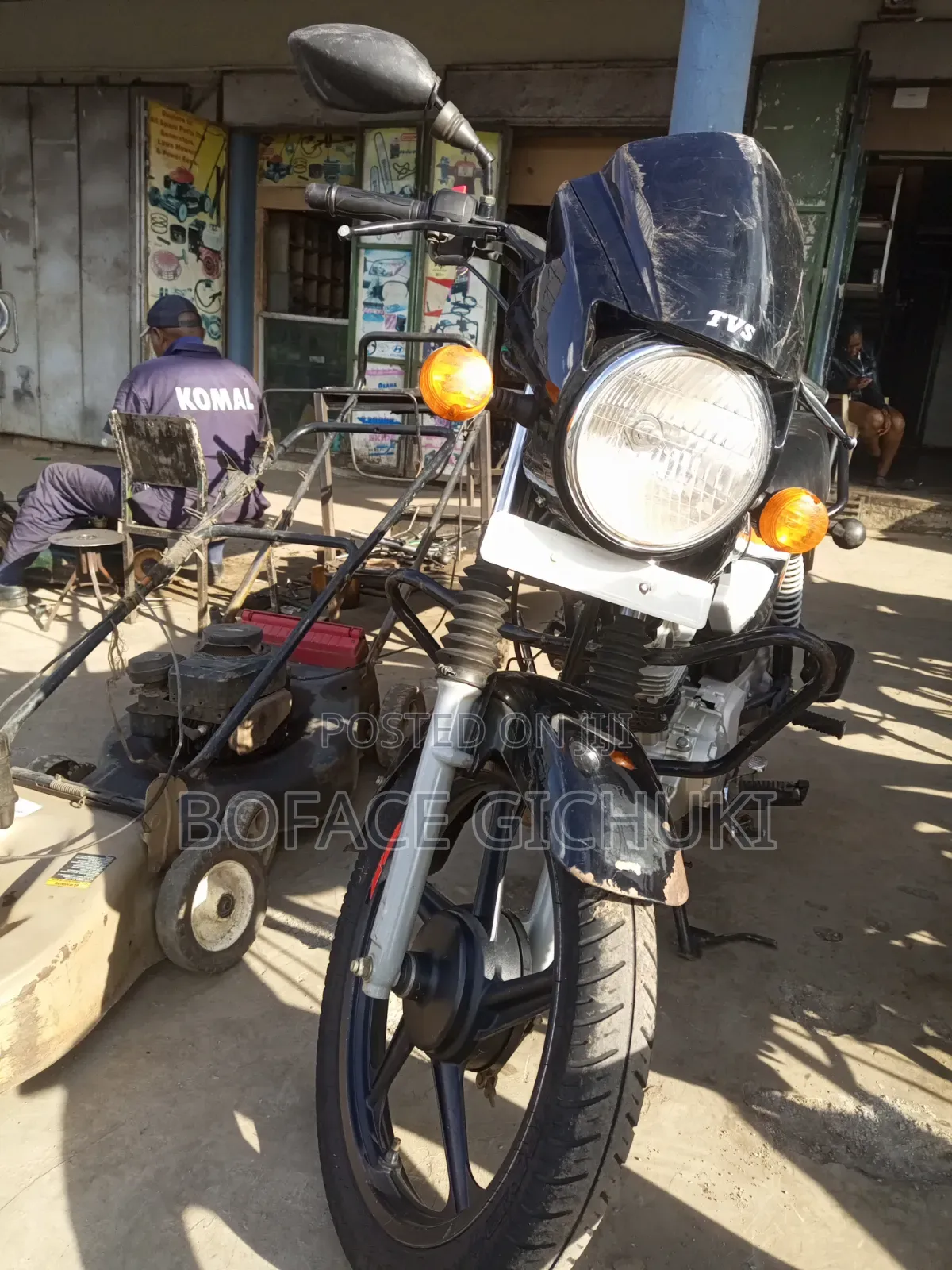 TVS HLX 125 2025 Black