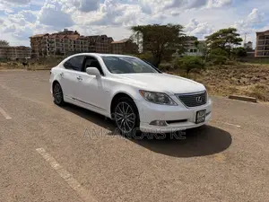 Lexus LS 460 L RWD 2007 White