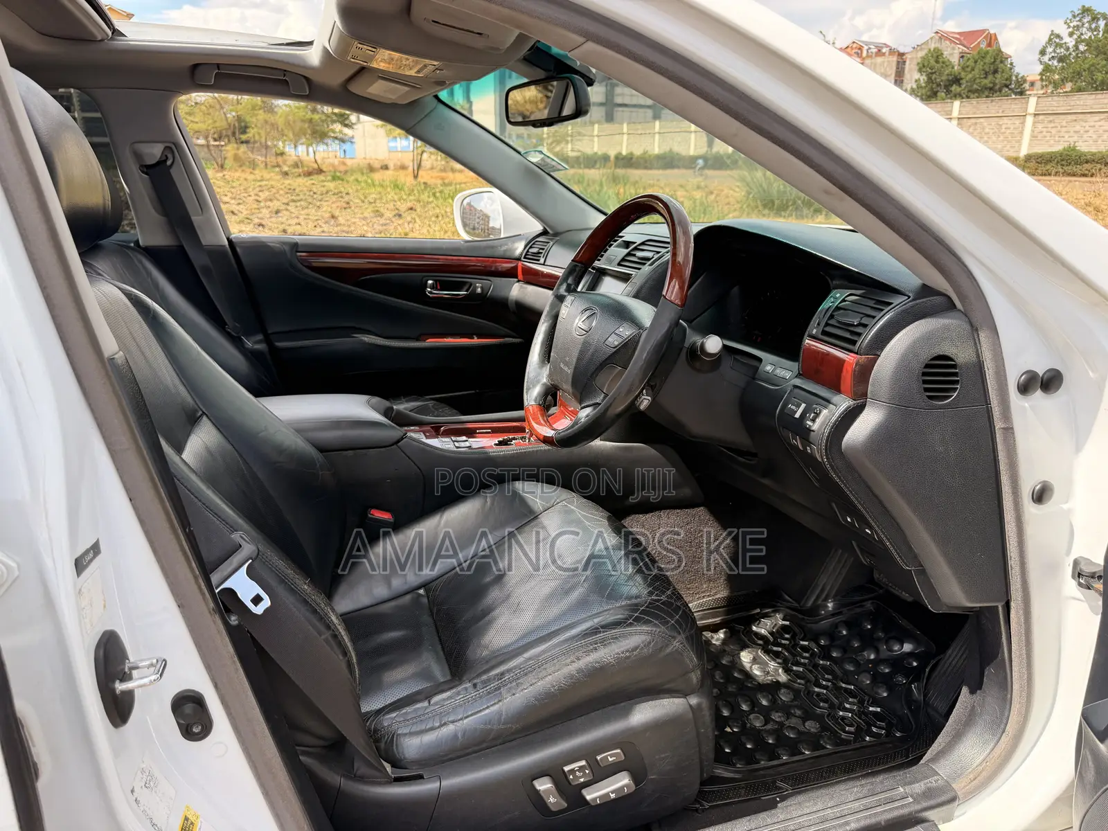Lexus LS 460 L RWD 2007 White