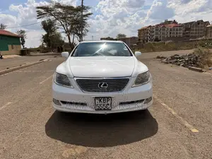 Lexus LS 460 L RWD 2007 White