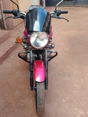 Bajaj Boxer 2019 Red