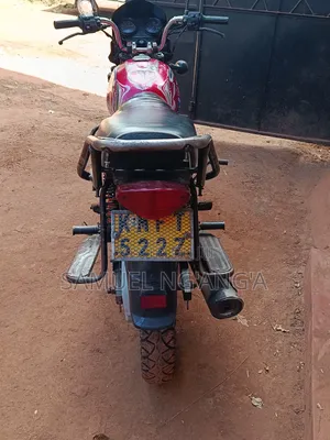 Bajaj Boxer 2019 Red