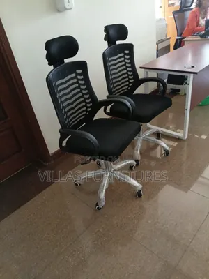 Professional Mesh Headrest Office Chair With Swivel Base