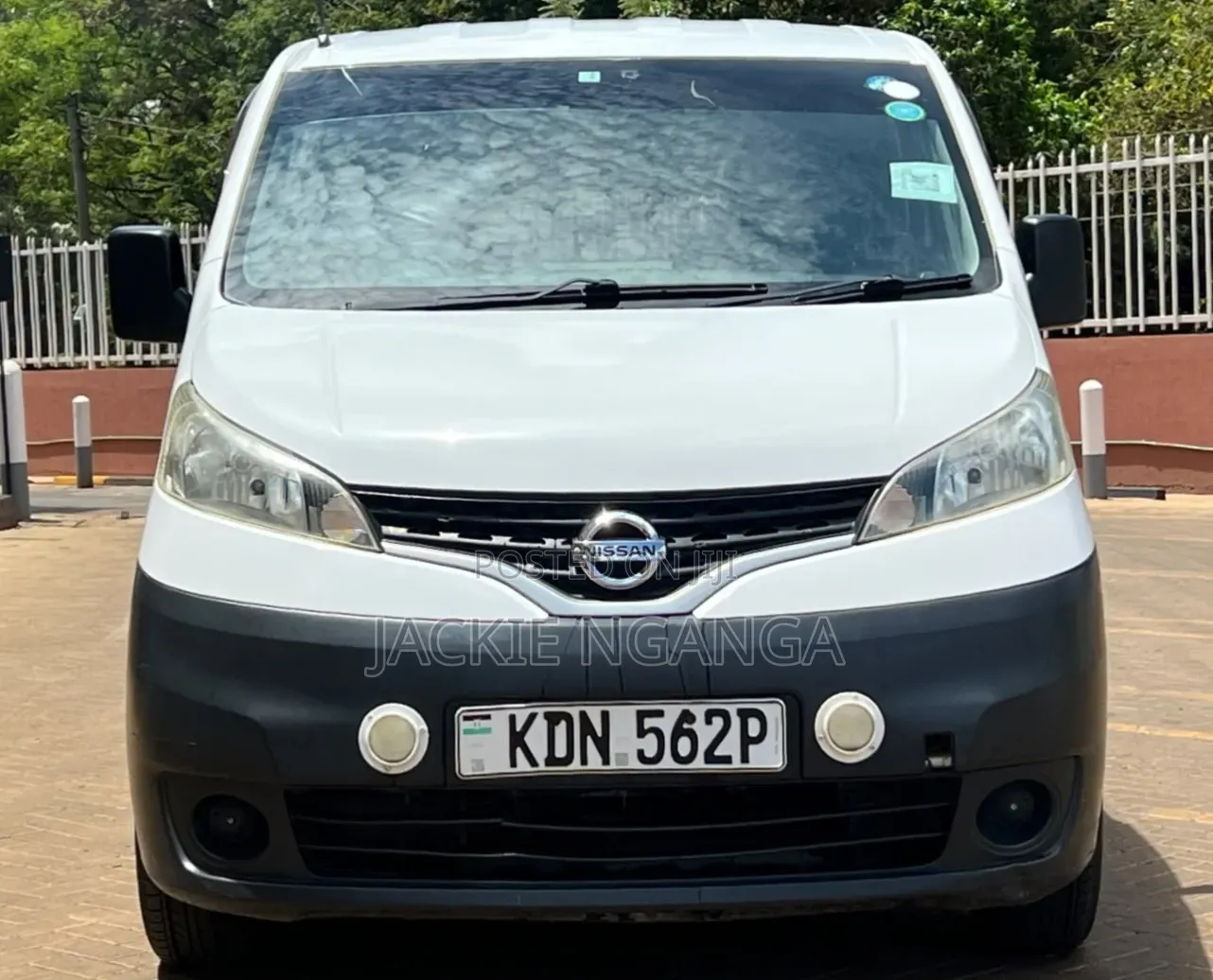 Nissan NV200 S 2016 White