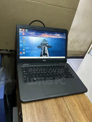 Laptop Dell Latitude 3310 4GB Intel Core i3 SSD 128GB