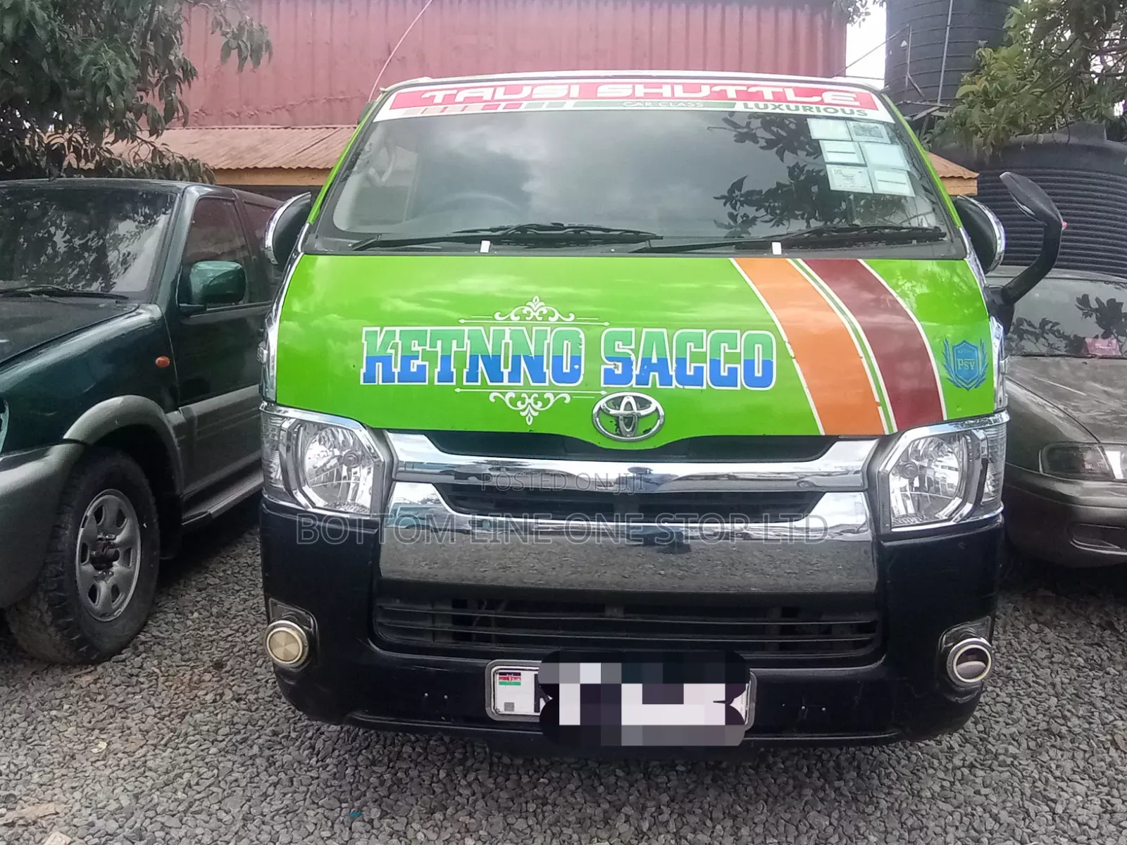 Toyota HiAce 2017 Green