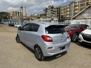 Mitsubishi Mirage SE 2019 Silver
