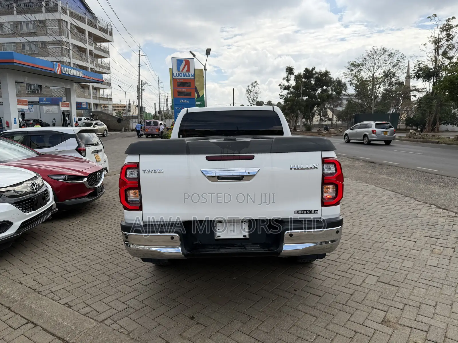 Toyota Hilux Revo Double Cab Deisel 2.4 AWD 2021 White