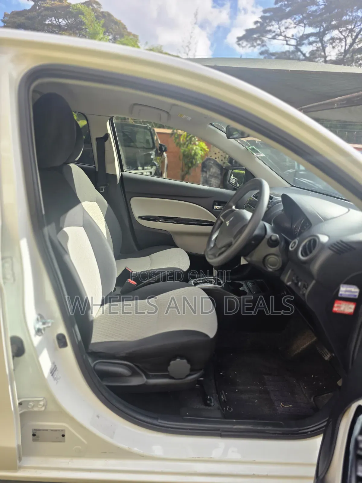 Mitsubishi Mirage 2019 White