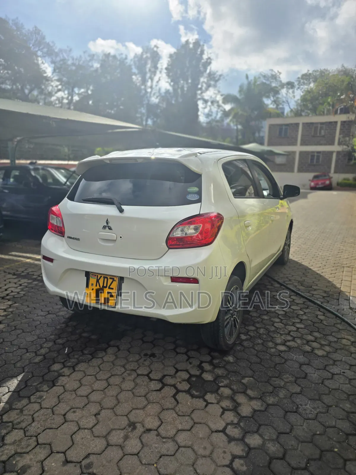 Mitsubishi Mirage 2019 White