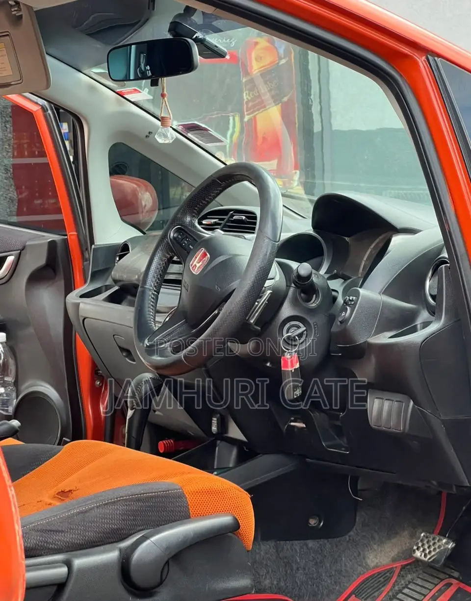 Honda Fit 2011 Orange