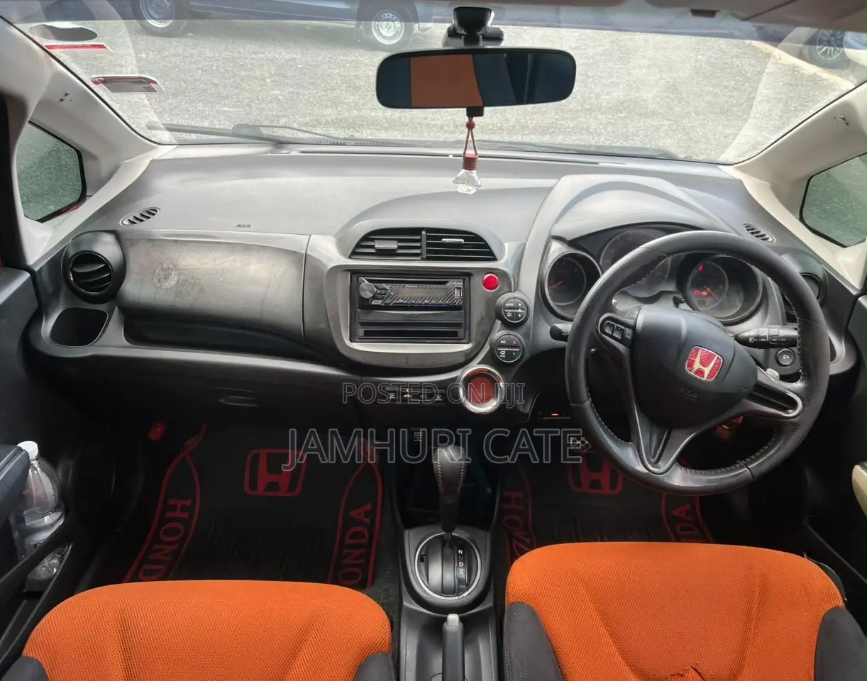 Honda Fit 2011 Orange