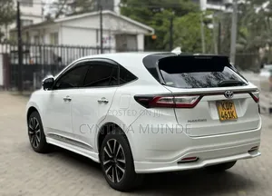 Toyota Harrier 2018 White