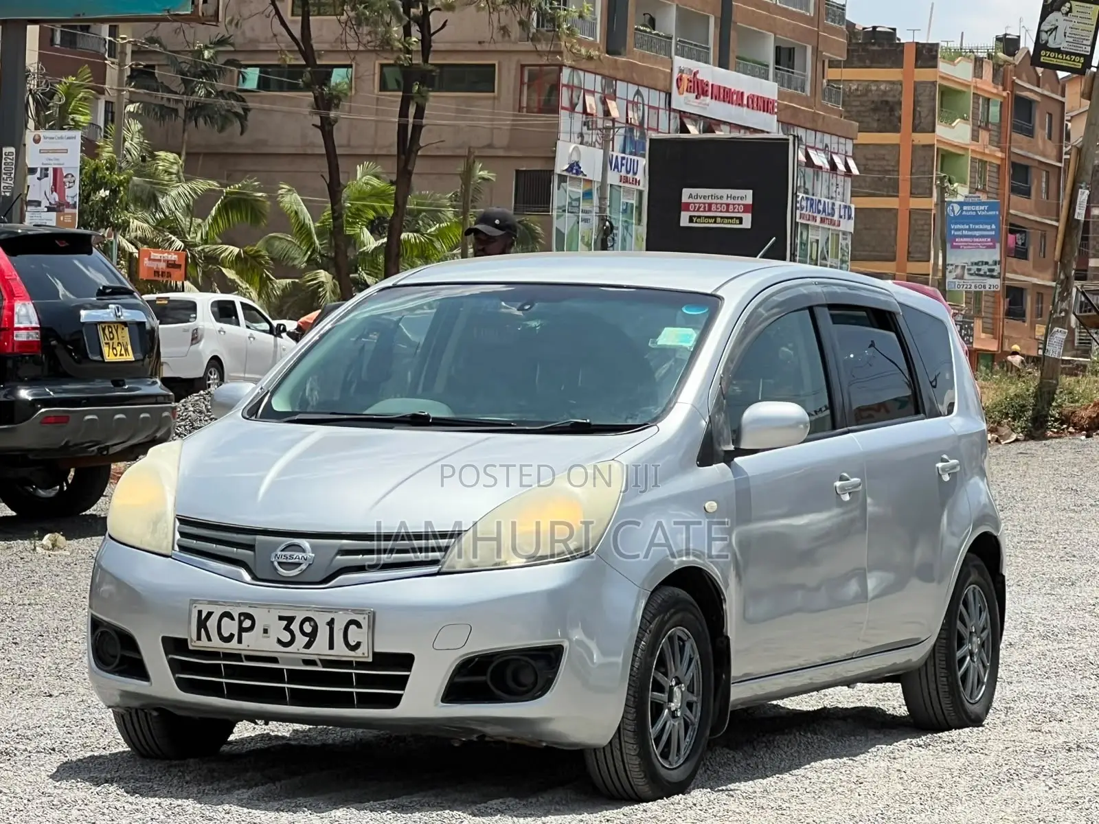 Nissan Note 2011 Silver