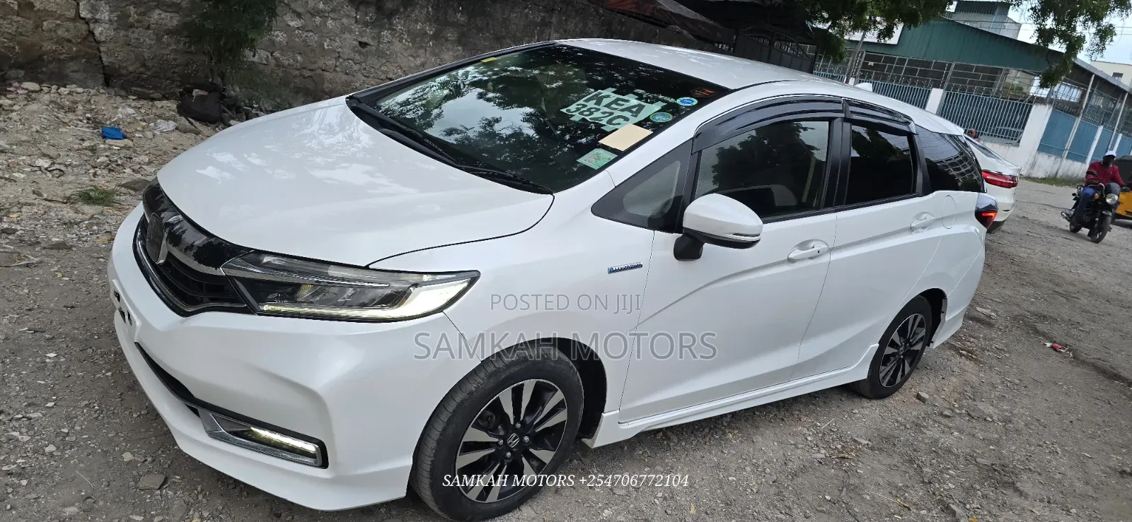 Honda Fit Shuttle 2019 White
