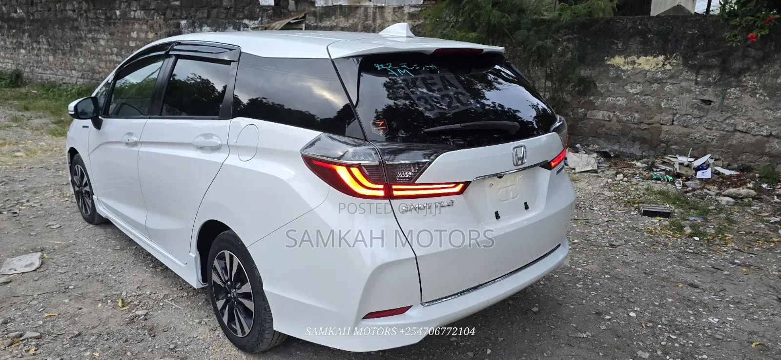 Honda Fit Shuttle 2019 White