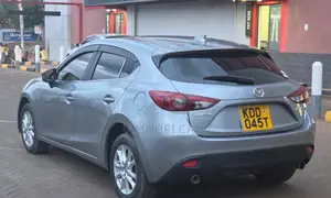 Mazda Axela SV Premium 2014 Silver
