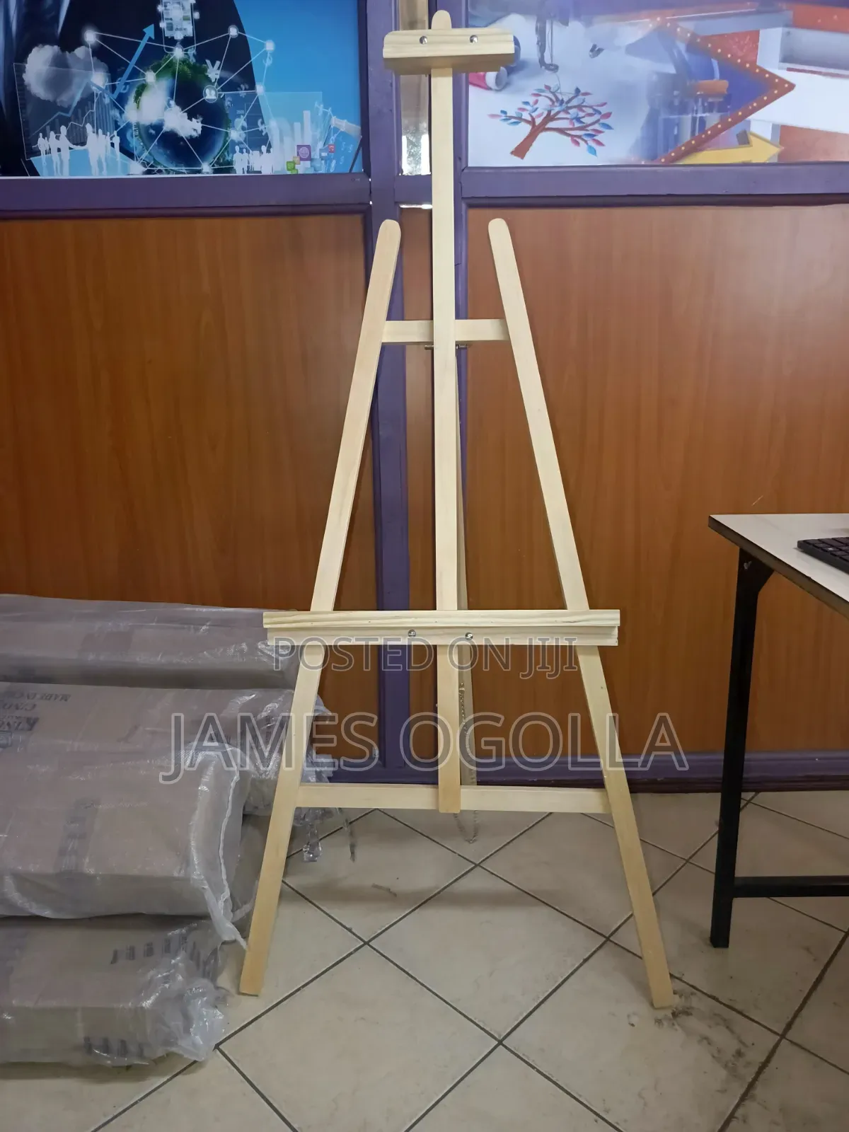 Easel Stand