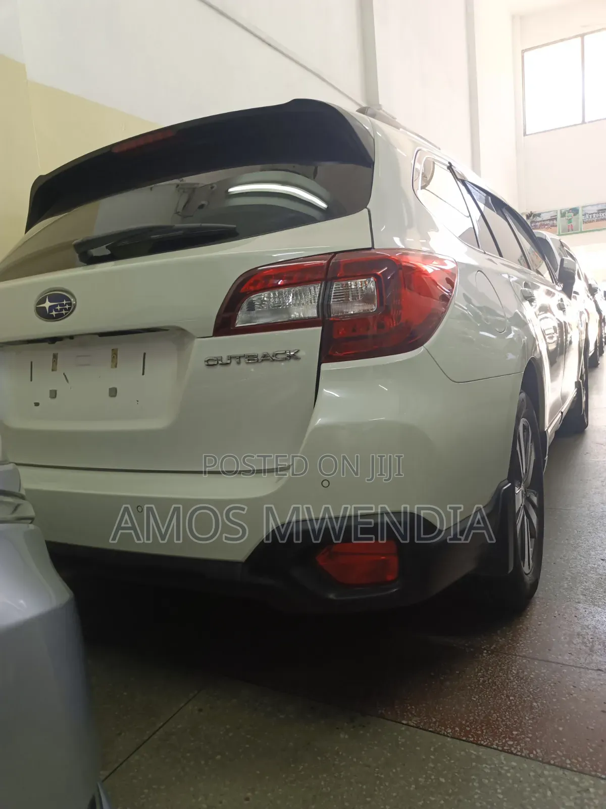Subaru Outback 2019 White