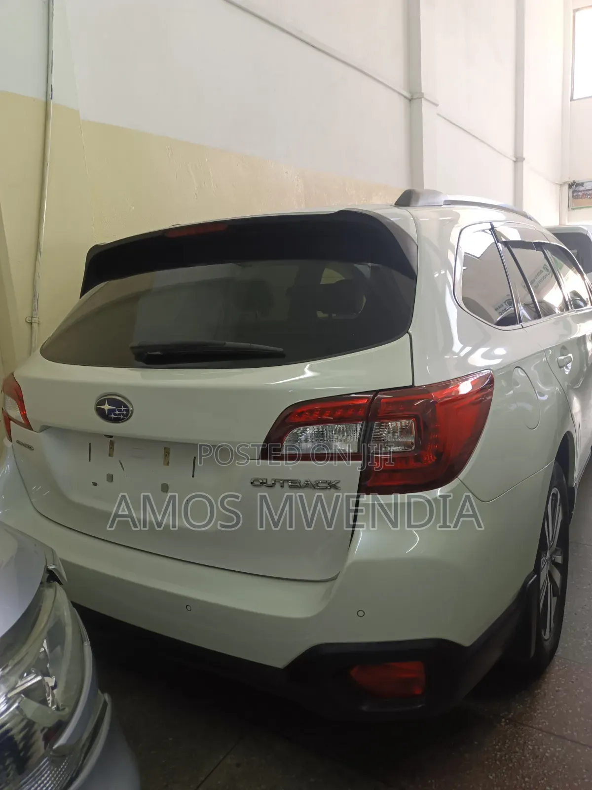 Subaru Outback 2019 White
